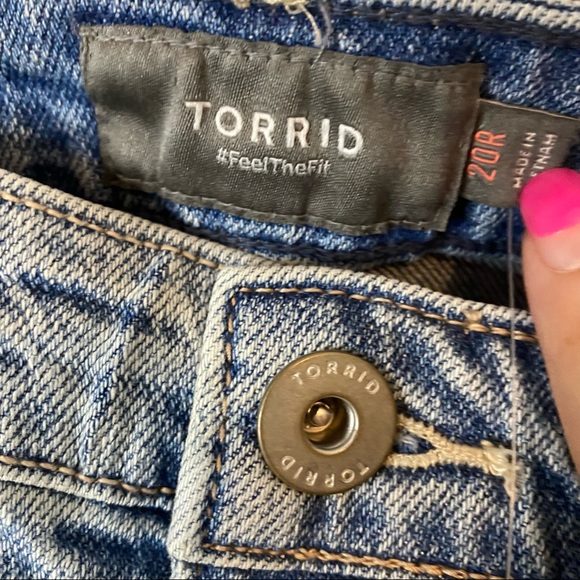 TORRID Women’s Size 20 Denim Jeans High Rise Button Fly Destructed Stretch NEW - Picture 8 of 15